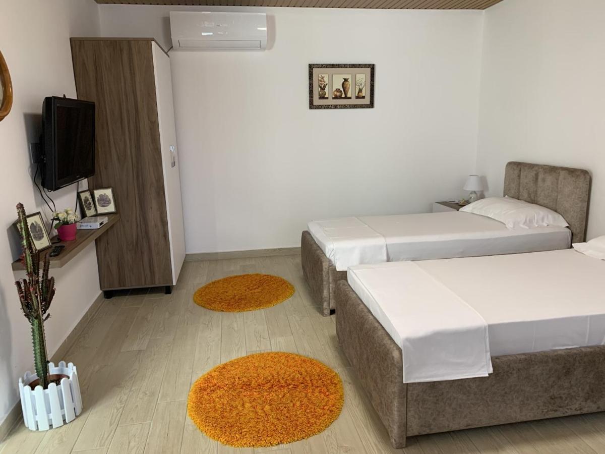 Olive House. Hotel Vlora Kültér fotó
